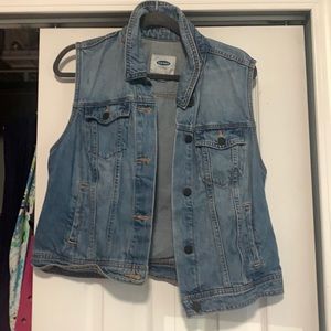 Old Navy Denim Vest 🌻